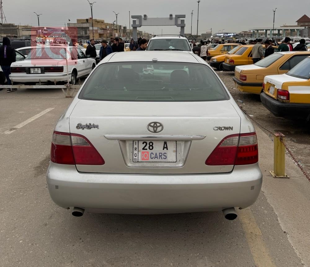 تۆیۆتا کراون